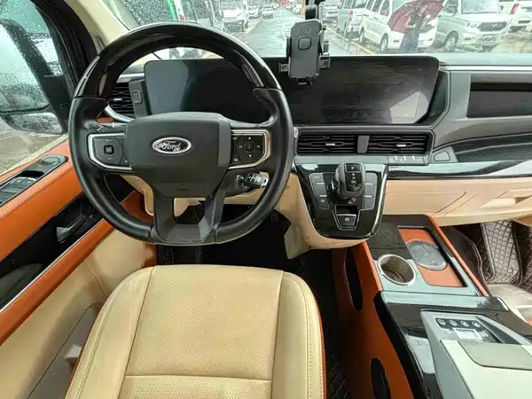 Ford Transit 2023
