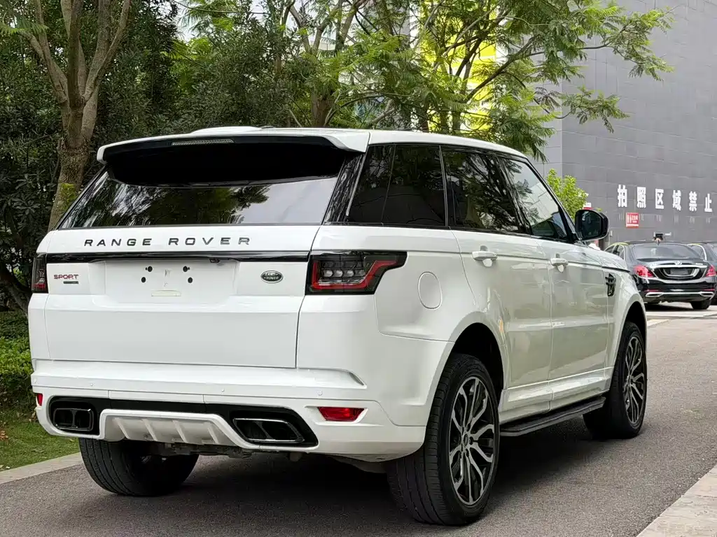 Land Rover Range Rover Sport 2015 — фото 9