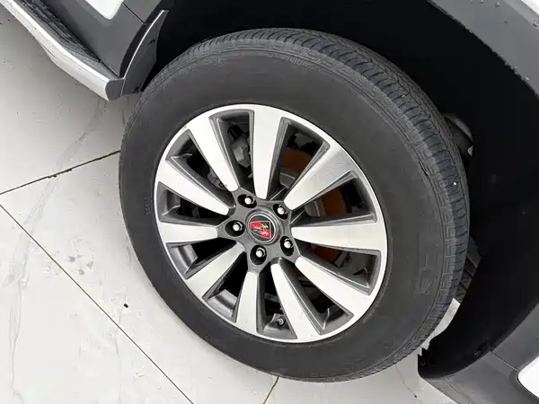 Roewe RX8 2018