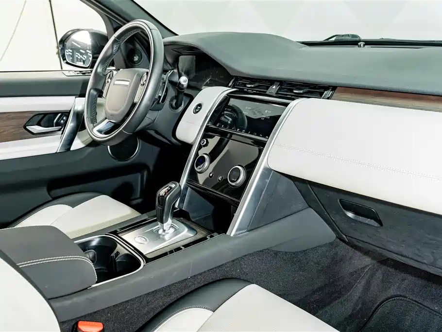 Land Rover Discovery Sport 2021 — фото 17