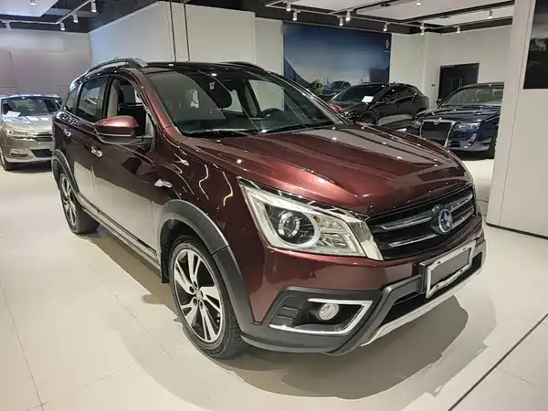 Venucia T70X 2016