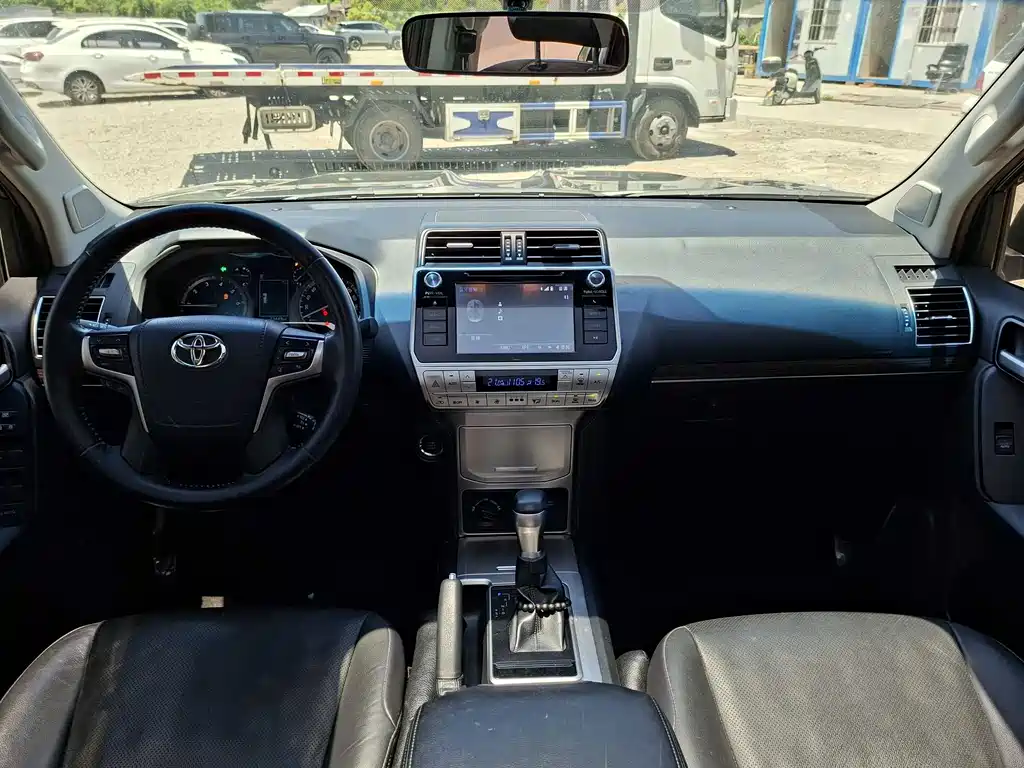 Toyota Prado 2018 — фото 11