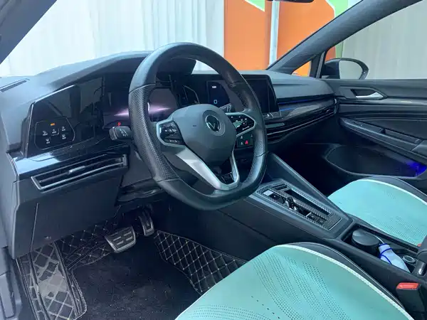 Volkswagen Golf 2022