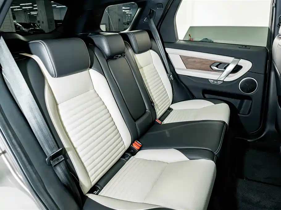 Land Rover Discovery Sport 2021 — фото 22
