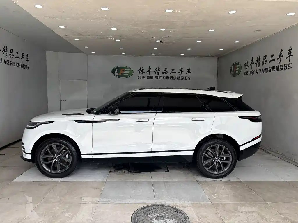 Land Rover Velar 2024 — фото 4