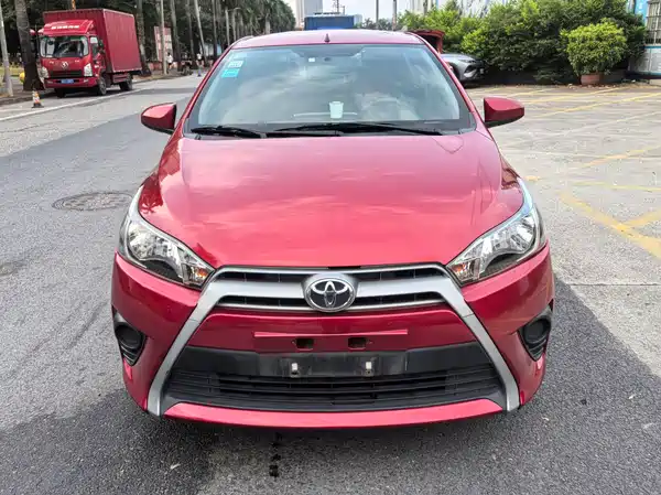 Toyota Yaris L 2015