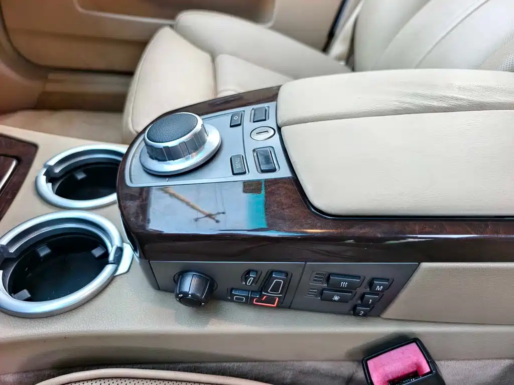 BMW 7 Series 2008 — фото 14