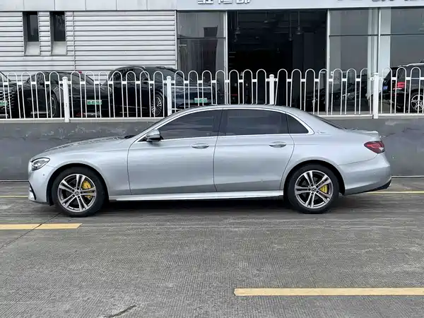 Mercedes-Benz E-Class 2021