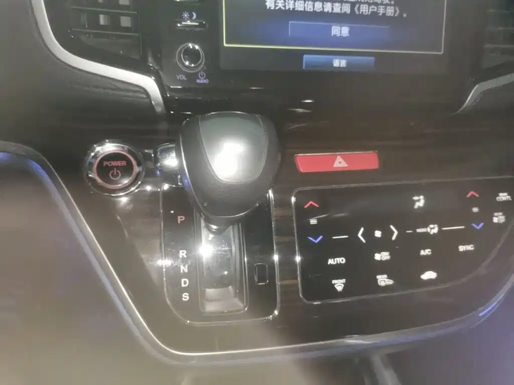 Honda Odyssey 2019 — фото 10