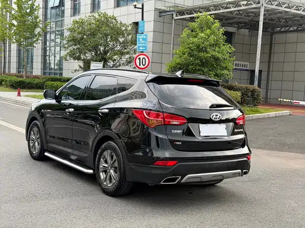 Hyundai Santa Fe 2016