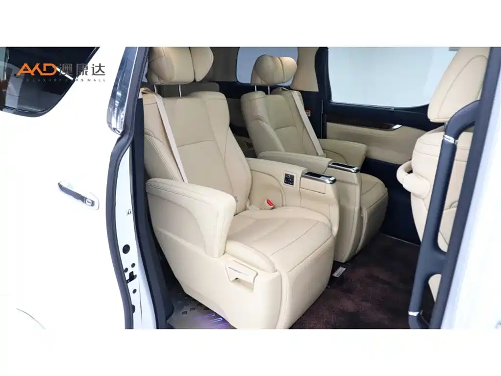 Toyota Alphard 2021 — фото 8