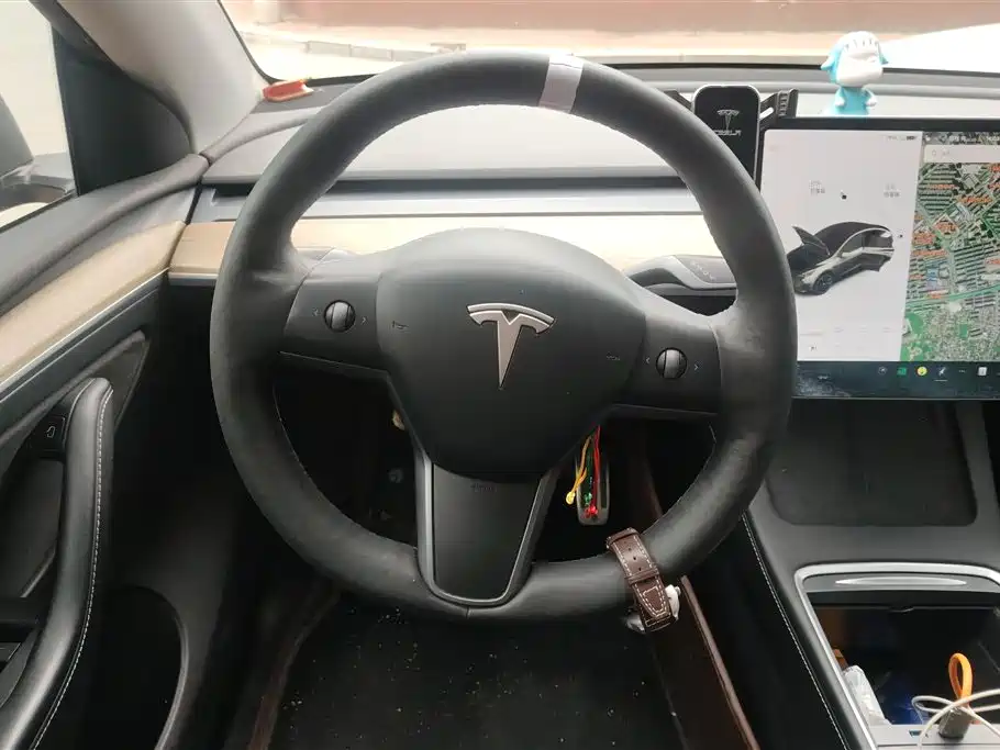 Tesla Model Y 2021 — фото 15
