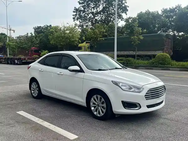 Ford Escort 2018