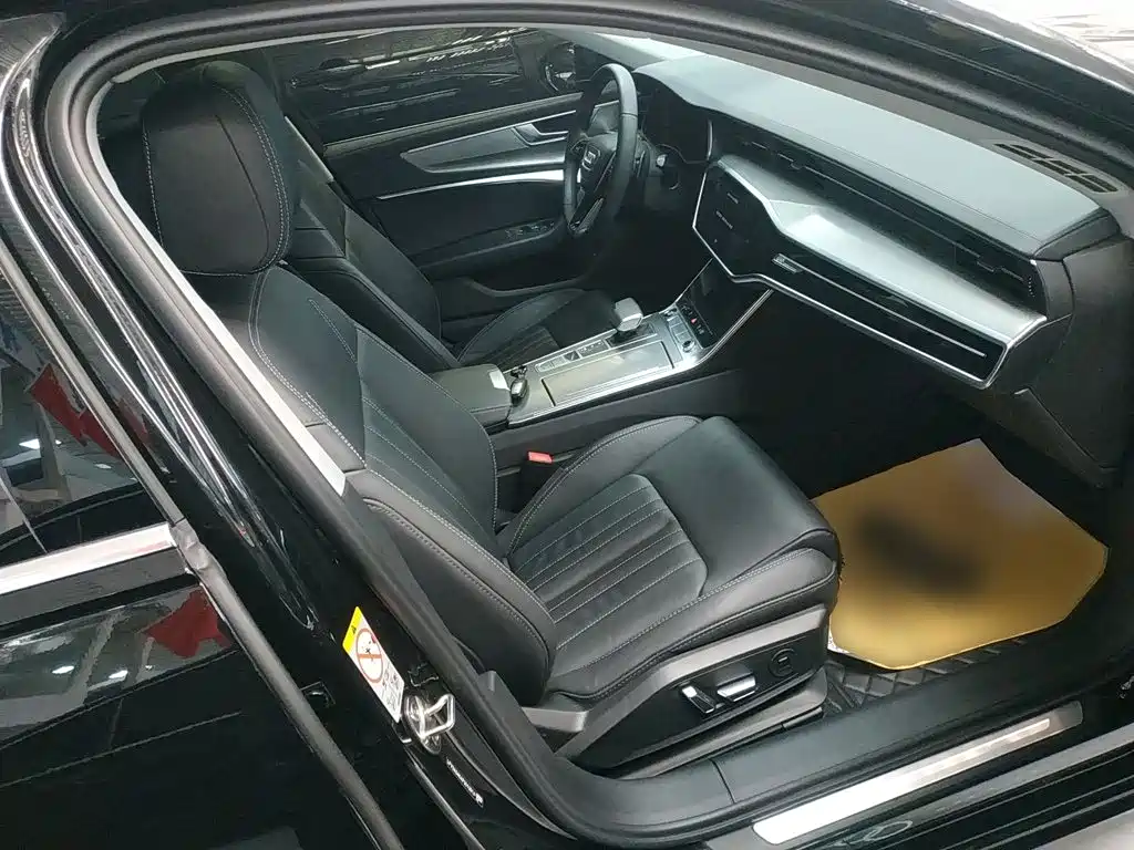 Audi A6L 2023 — фото 21