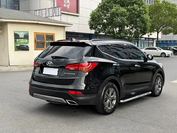 Hyundai Santa Fe 2016