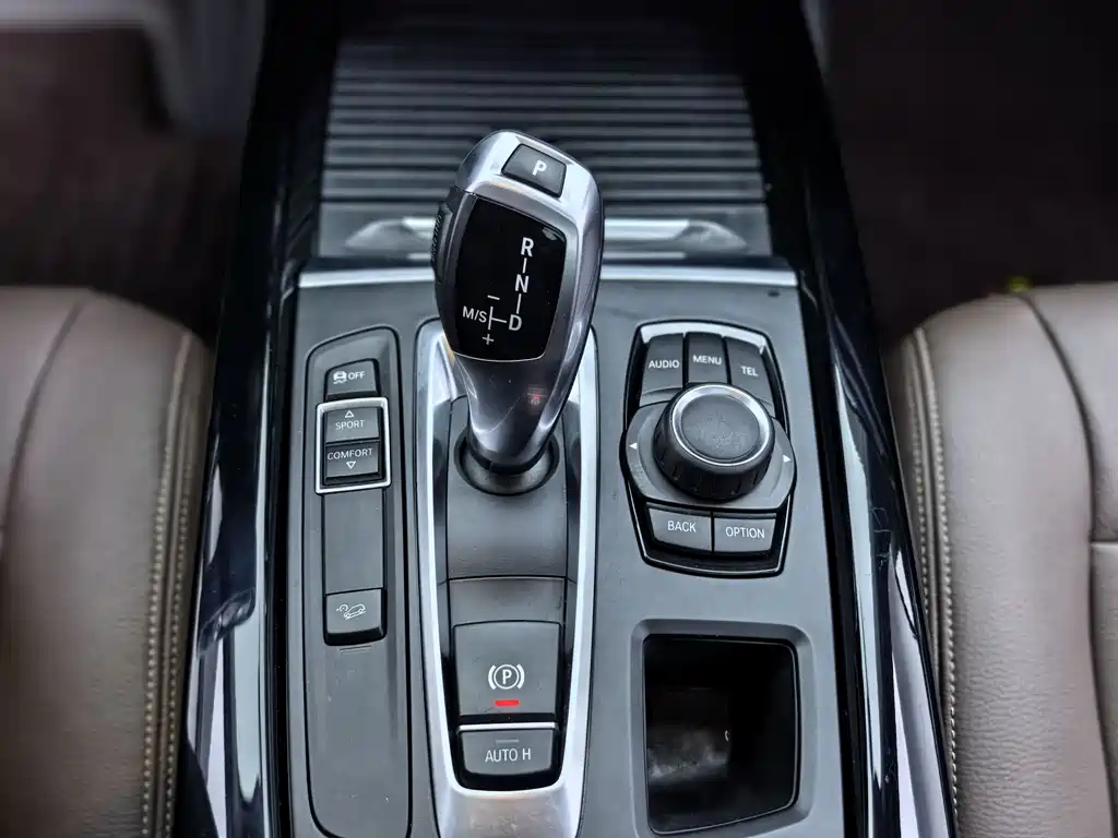 BMW X5 2018 — фото 15