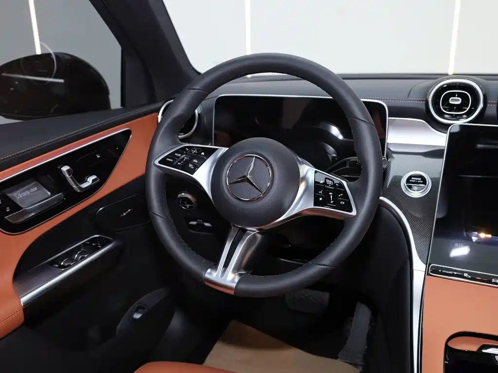 Mercedes-Benz GLC 2026 — фото 10
