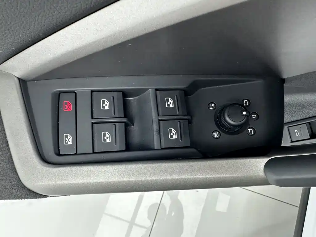 Audi Q3 2022 — фото 12