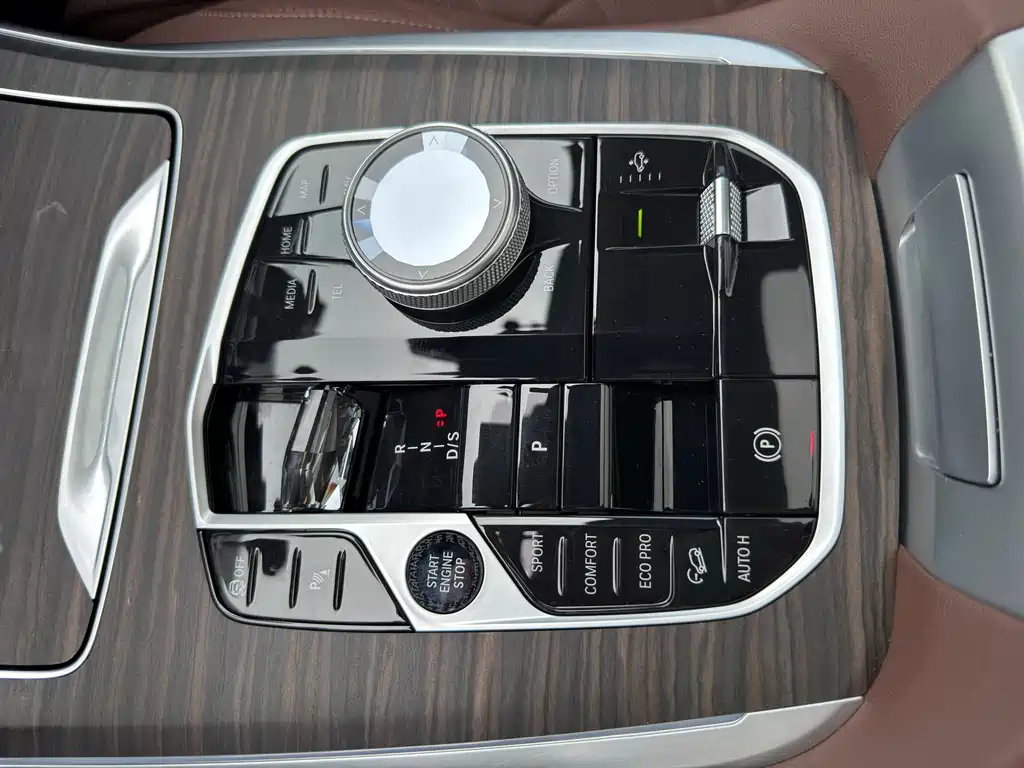BMW X7 2023 — фото 17
