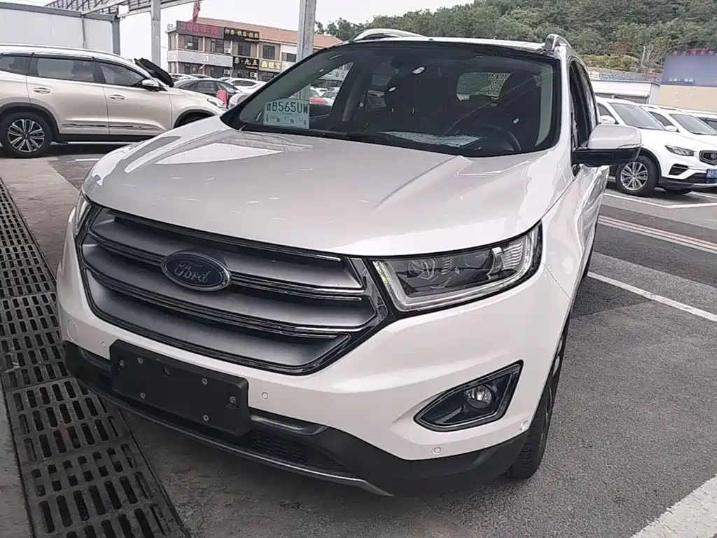 Ford Edge 2015 — фото 1