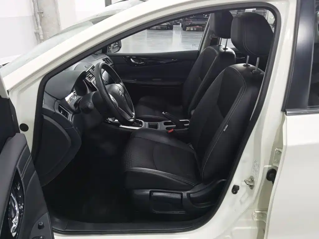 Nissan Tiida 2019 — фото 10