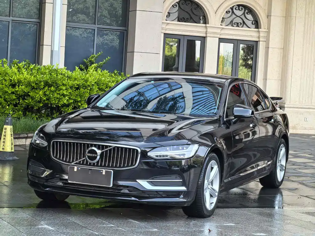 Volvo S90 2018