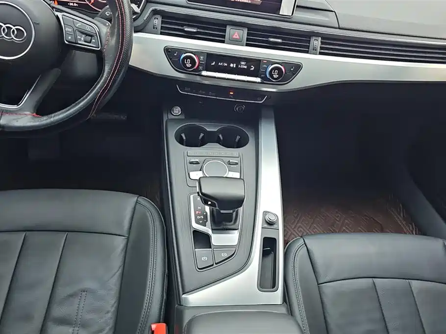Audi A4L 2018 — фото 16