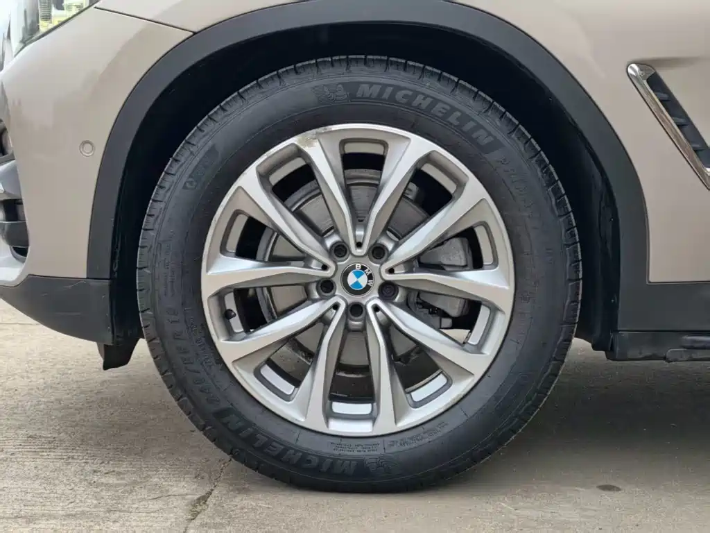 BMW X3 2018 — фото 29