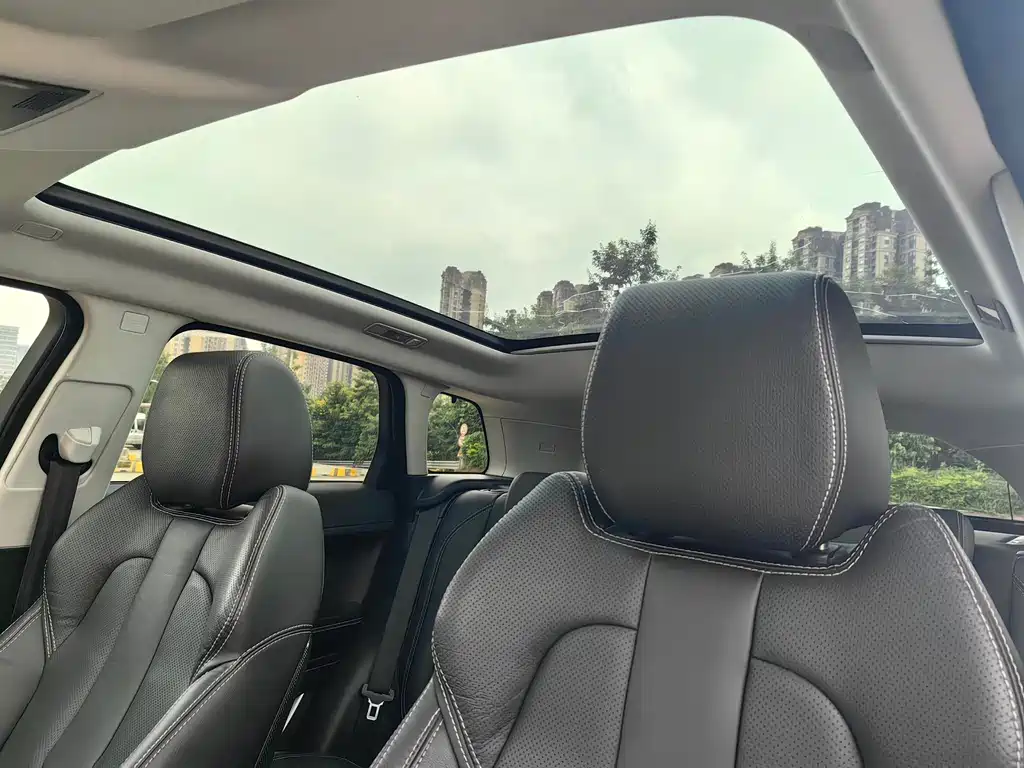 Land Rover Evoque 2015 — фото 9