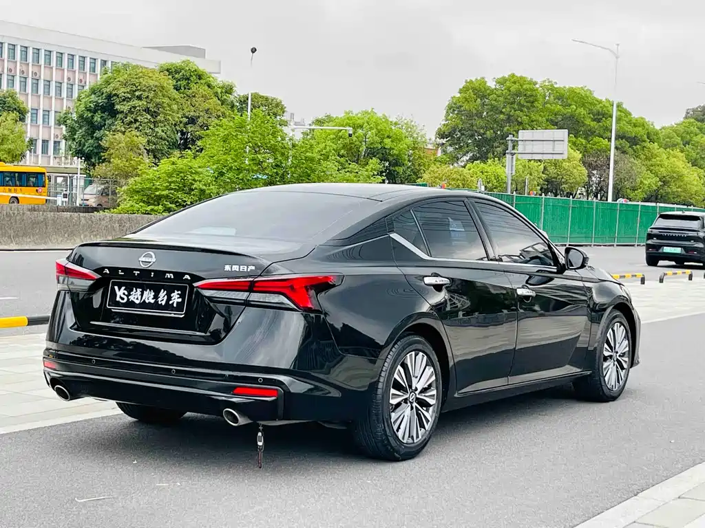 Nissan Teana 2023 — фото 10