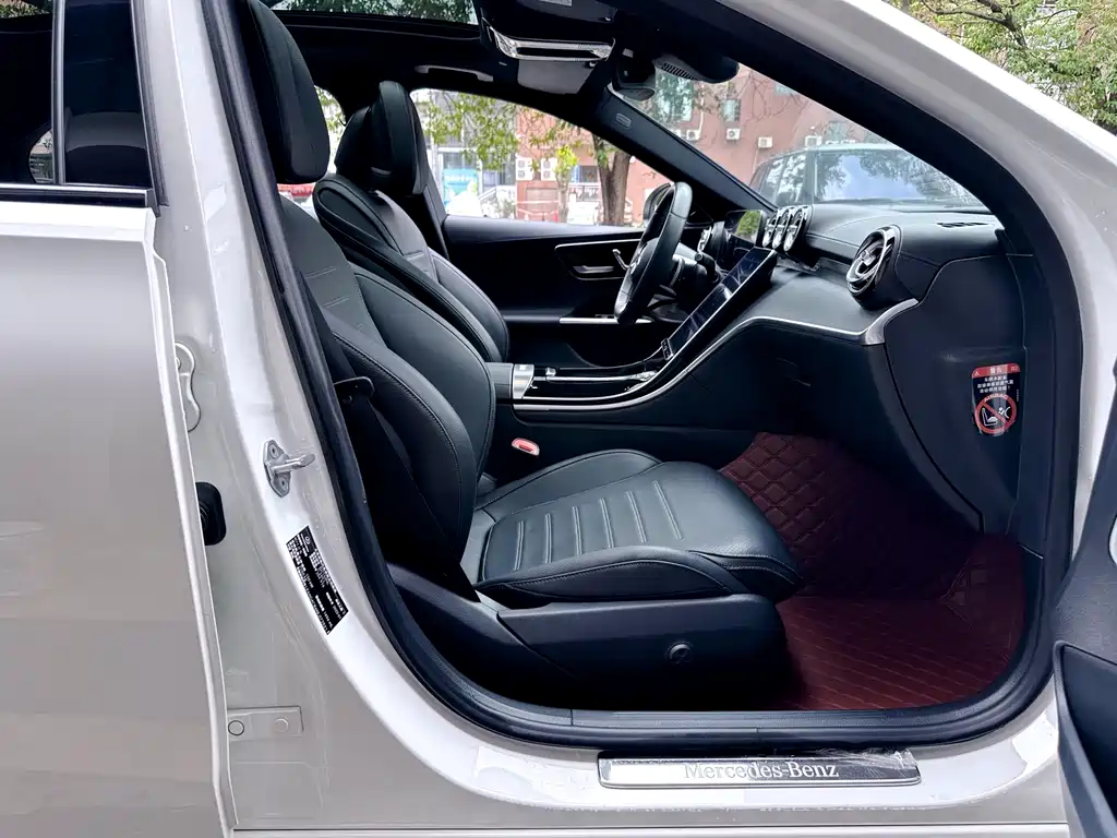 Mercedes-Benz C-Class 2022 — фото 13