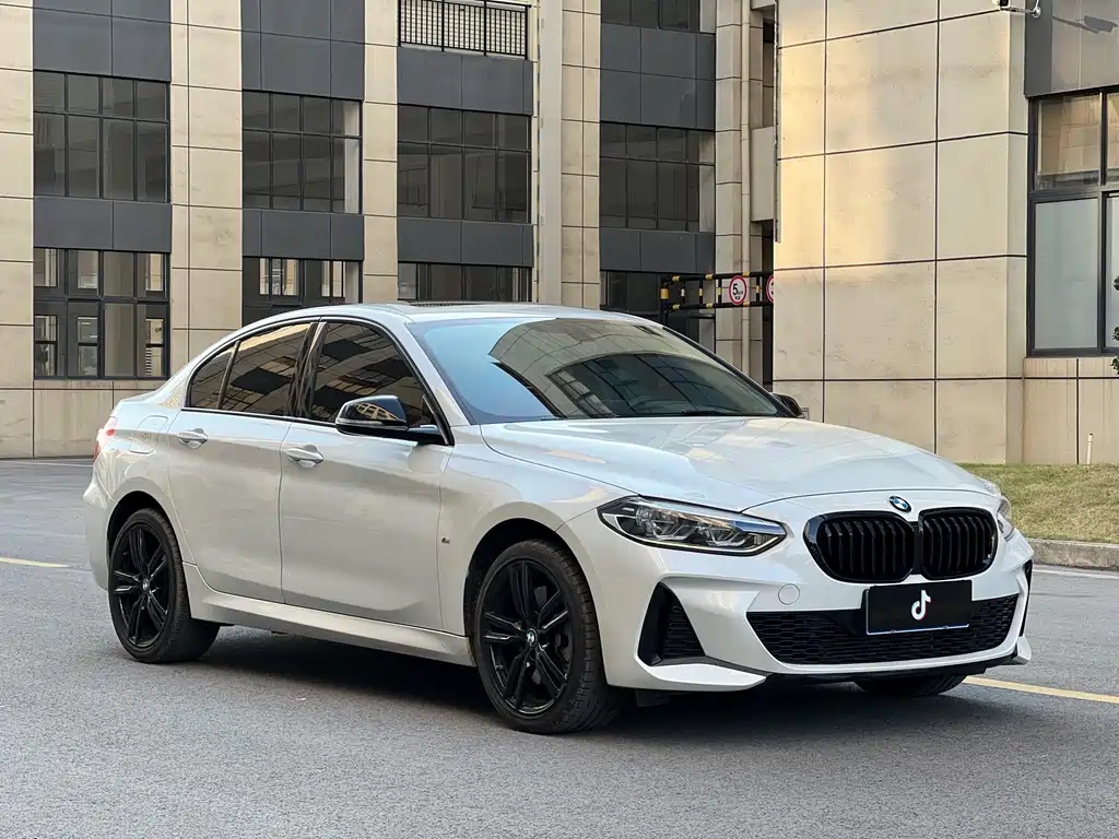 BMW 1 Series 2022