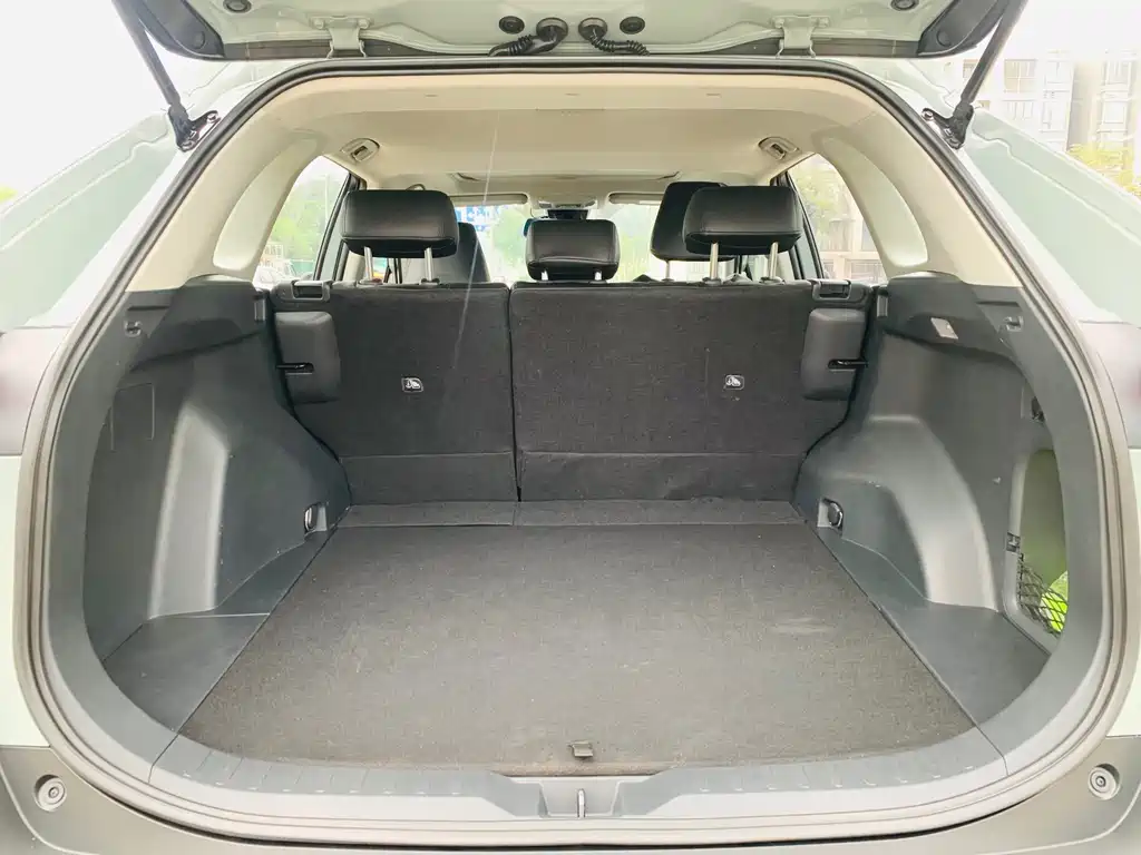 Toyota RAV4 2021 — фото 11