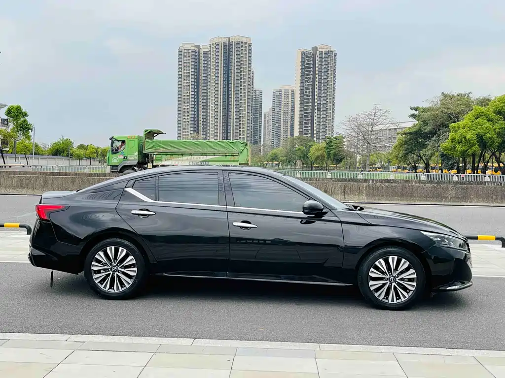 Nissan Teana 2023 — фото 13