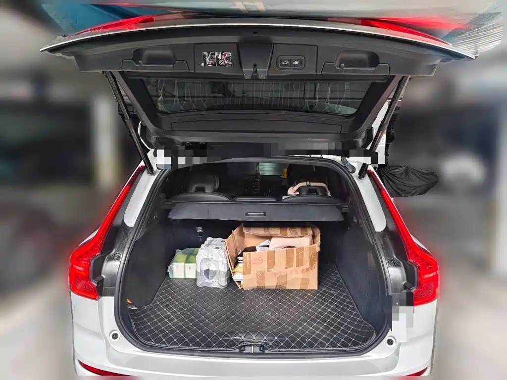 Volvo XC60 2020 — фото 10