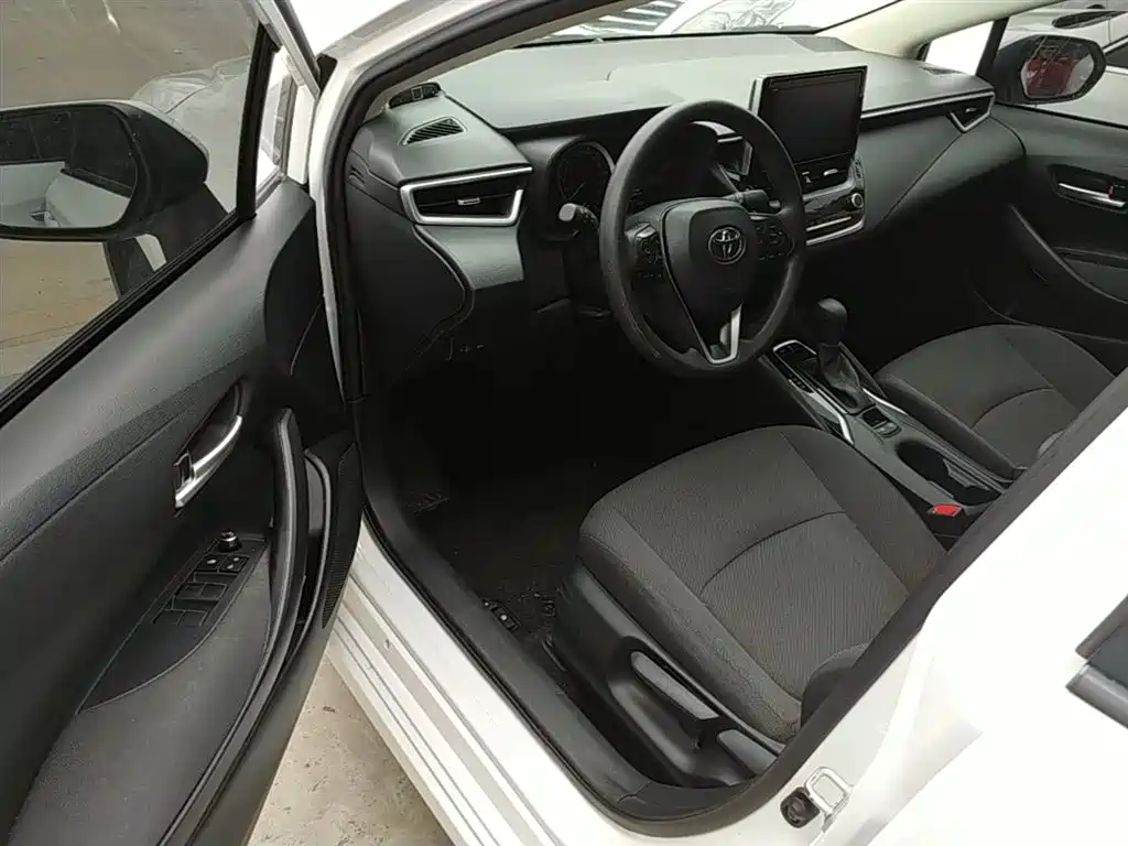 Toyota Corolla 2022 — фото 16