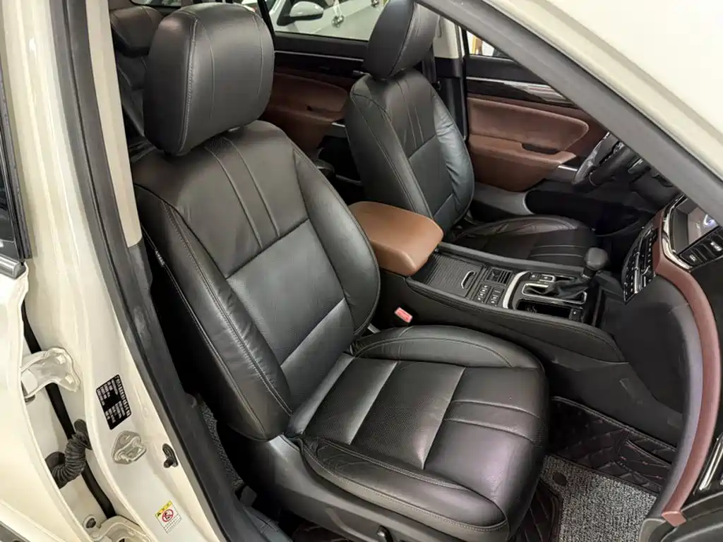 GAC Motor Trumpchi GS8 2018 — фото 19