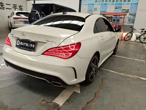 Mercedes-Benz CLA 2015