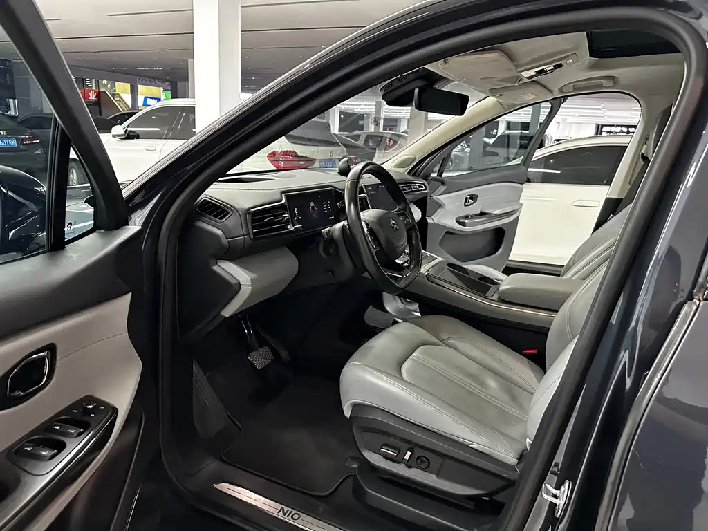 NIO ES6 2021