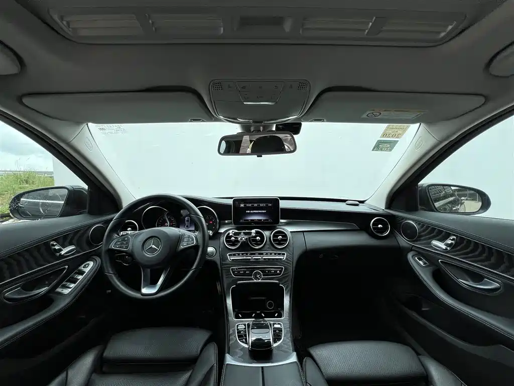 Mercedes-Benz C-Class 2018 — фото 7