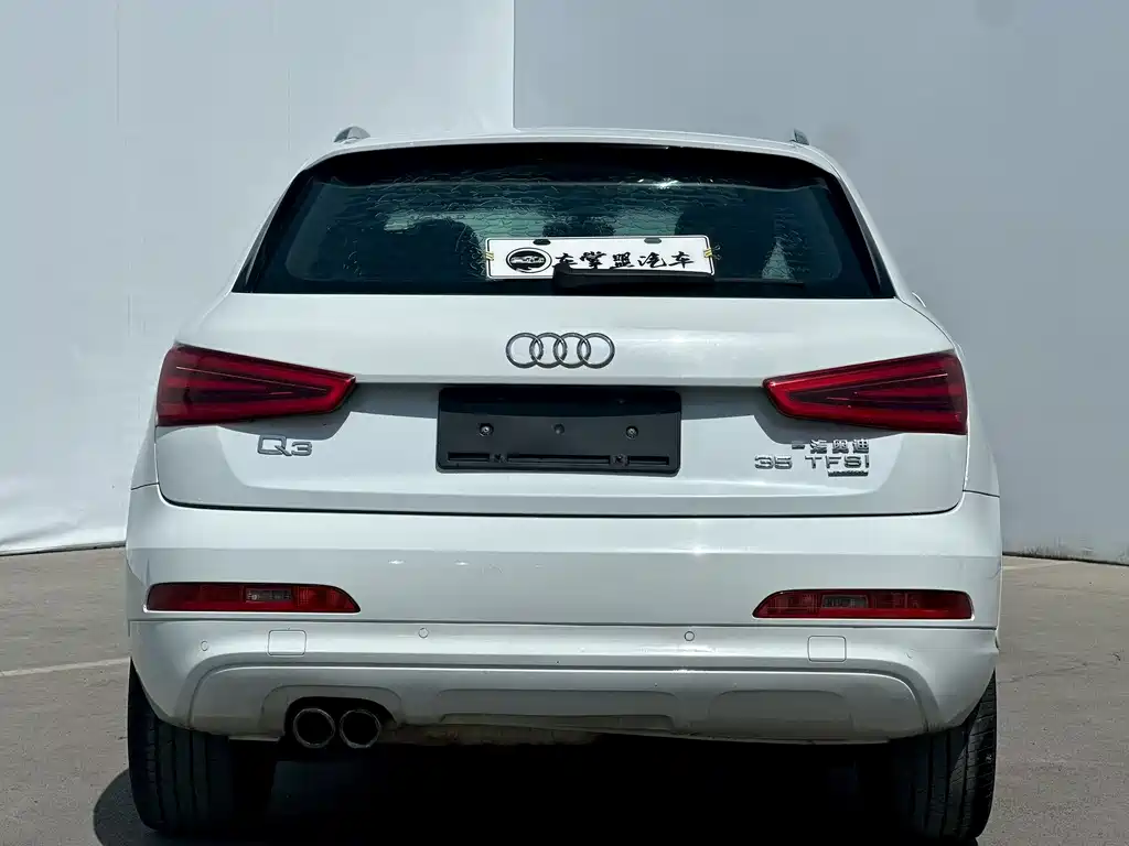Audi Q3 2015 — фото 8