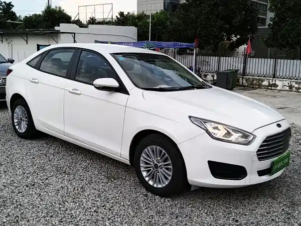 Ford Escort 2018