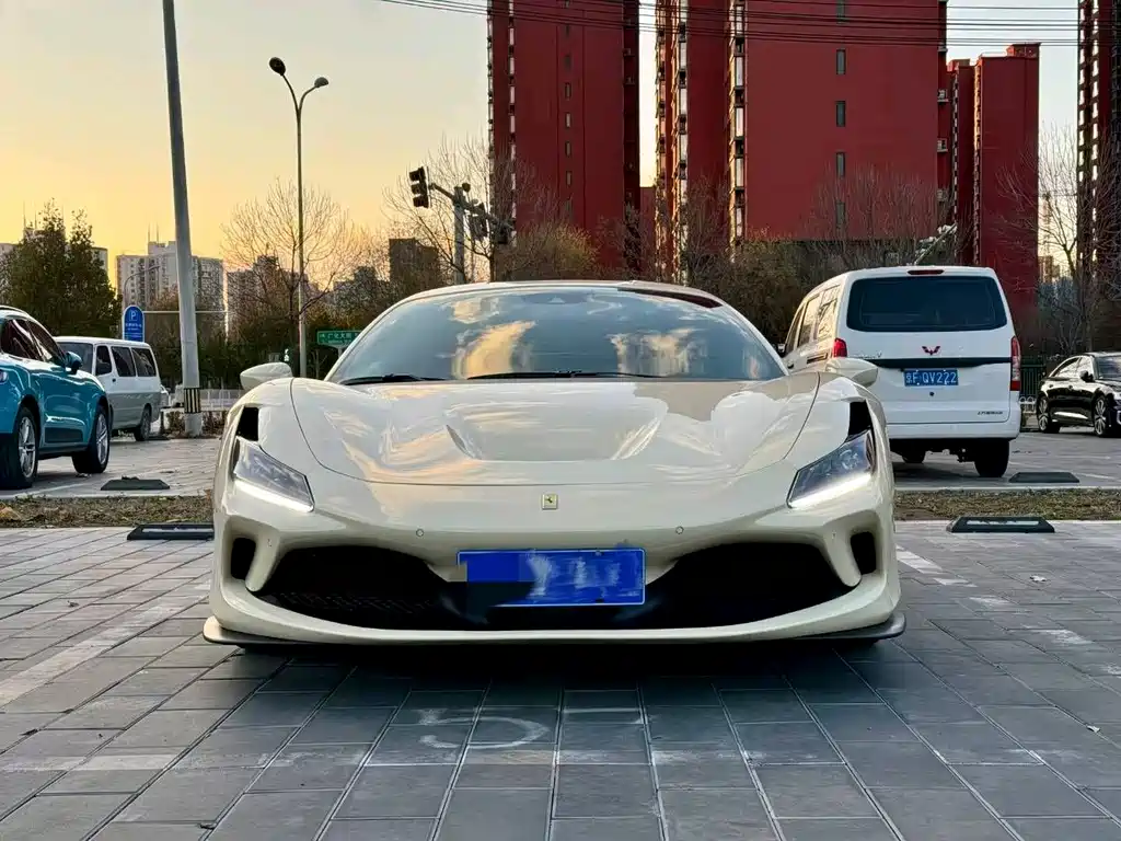 Ferrari F8 2023 — фото 2