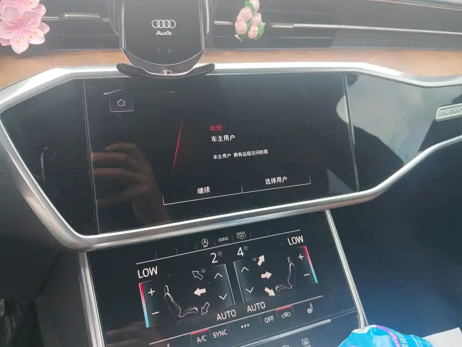 Audi A6L 2023 — фото 13