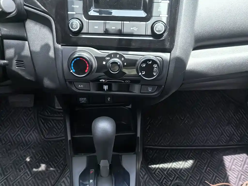 Honda Fit 2019 — фото 15