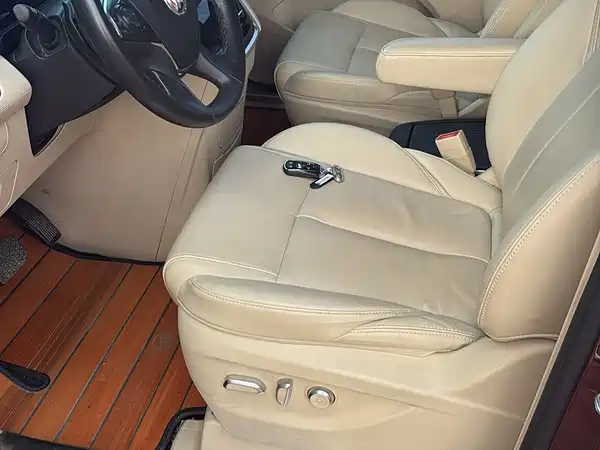 Buick GL8 2023