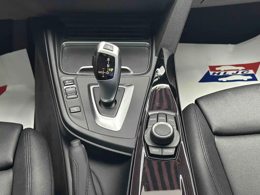 BMW 3 Series GT 2018 — фото 13