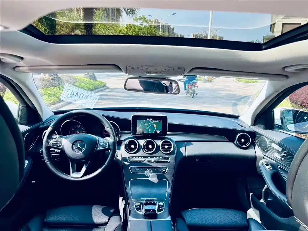 Mercedes-Benz C-Class 2017 — фото 3