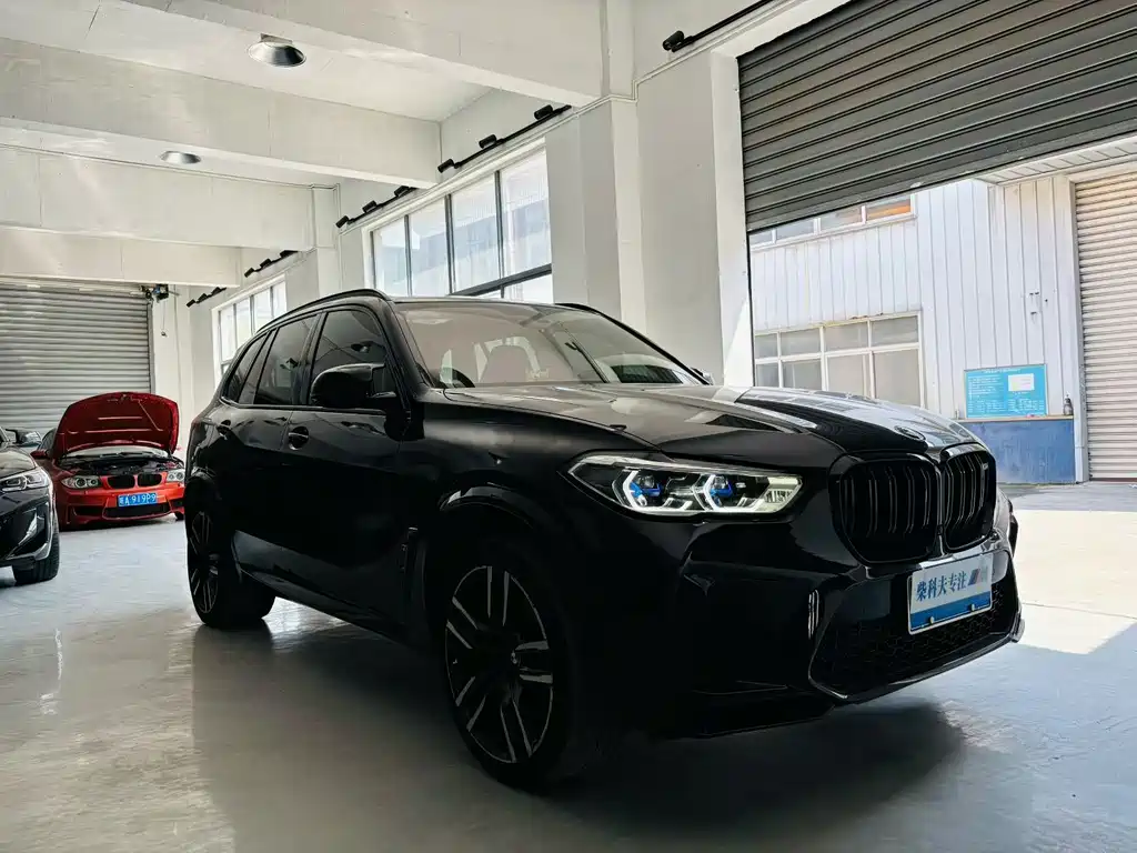 BMW X5 M 2022 — фото 6