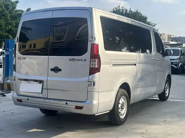Changan Ruixing EM80 2025
